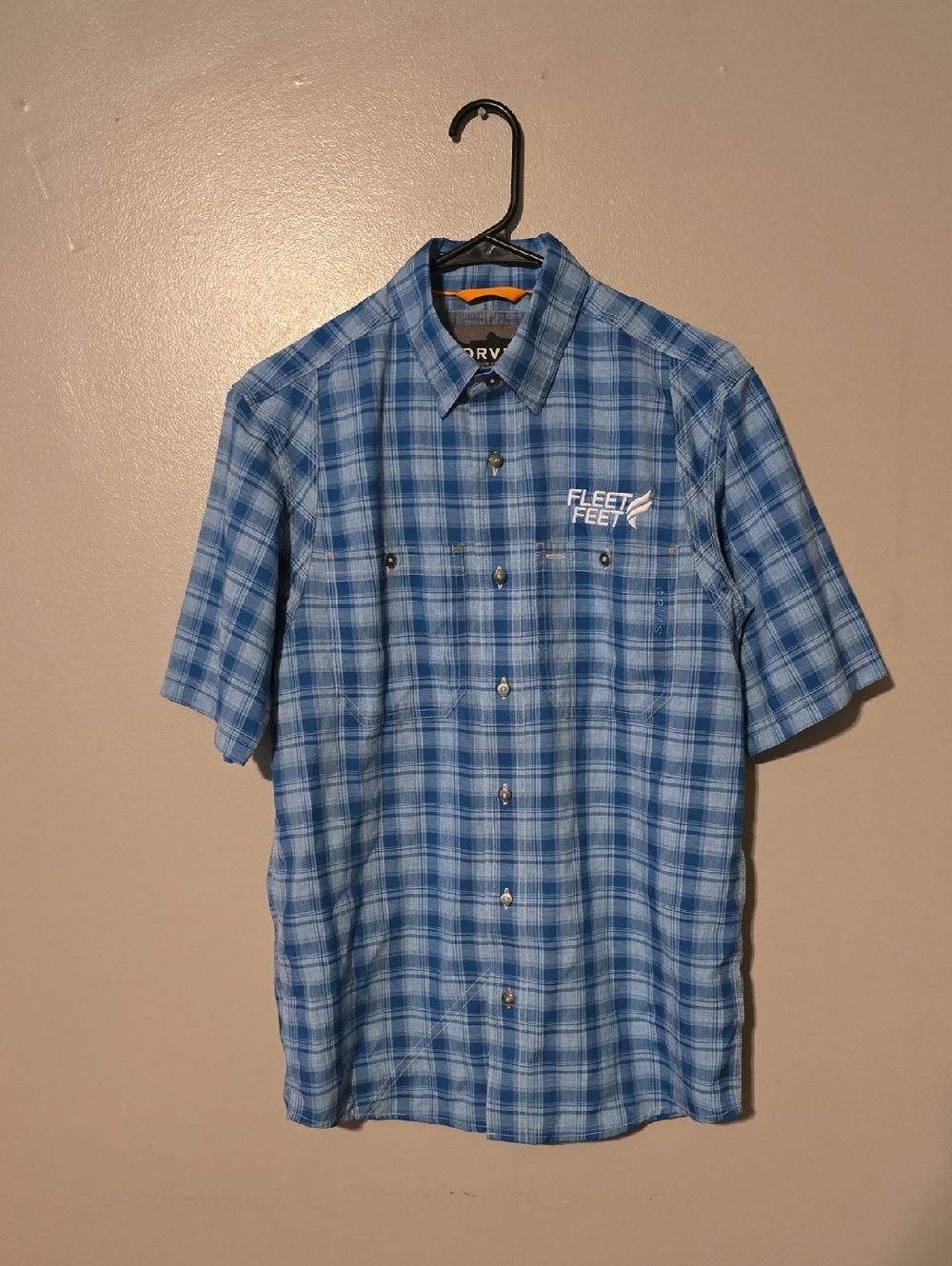 Orvis Blue Plaid Men’s Button Down Short Sleeve Shirt Size Small Fishing